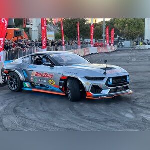 Meet your Posher, Christian